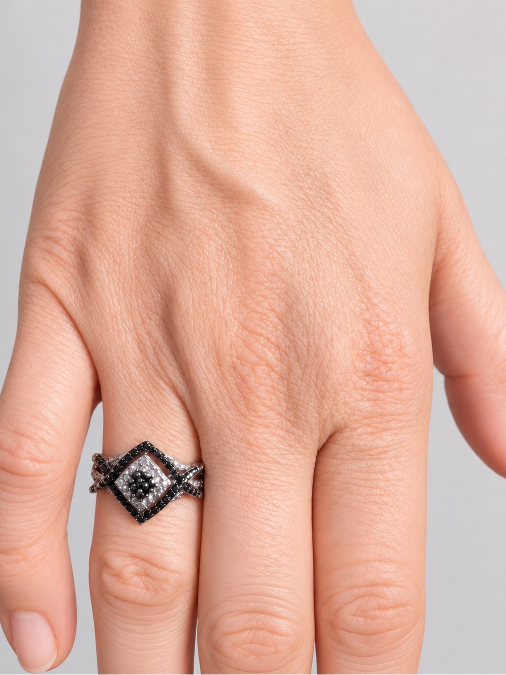BR KRN Sterling Silver Ring – Black & Clear Diamonds